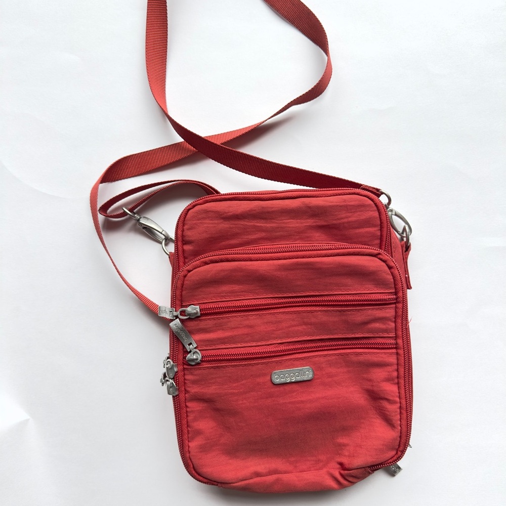 Baggallini Red/ Orange Crossbody Organizer Bag